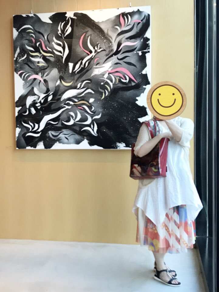 rocomix88's tweet photo. ギリギリまで仕事して
駆けつけた #BISTRO_J_O 
#HITO_RI_EAT #銀座ディナー

#香取慎吾 #銀の盾 記念🎊
#ワインセット #FisrtClass 🍾
急速にワインが身体に染み渡り
ペースを見誤る…_(┐「ε:)_
かべるねそーゔぃにょん🍷
すんごくおいしかった😋(酔)

#JANTJE_ONTEMBAAR
だぶる #circuspunch 🎪 https://t.co/Y4LoUqsTXb