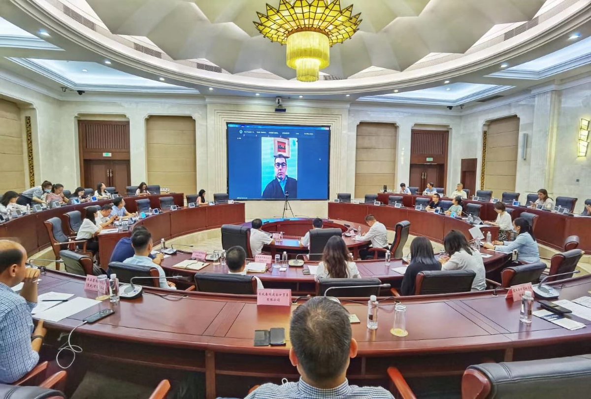 clepecrpc's tweet photo. Realizamos una Misión Comercial Virtual de Empresarios del Sector Cárnico de Chongqing y Argentina junto al Ministerio de la Producción, Ciencia y Tecnología de Santa Fe, diez firmas frigoríficas santafesinas y miembros de empresas chinas y del gobierno de Chongqing.
🇦🇷🤝🇨🇳 https://t.co/t1U6kxVATW