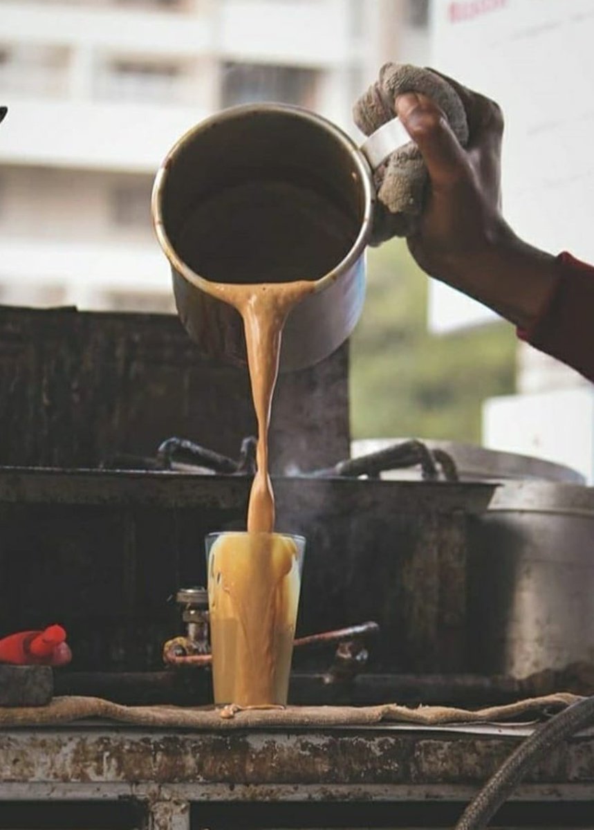MeetPatel220599's tweet photo. मेरी तो बस एक ही राय हे ,
दुनिया की सबसे बेहतरीन चीज़ 
      चाय हे .........🍵

#GoodEvening 
#tealovers https://t.co/ICjMj3Mk06