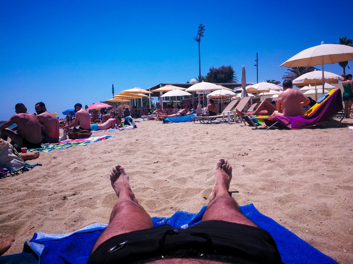 xavixvs's tweet photo. ON THE BEACH
Siempre con las distancias de seguridad con todos menos contigo ❤️❤️🏳️‍🌈🏳️‍🌈💋💋
#summervibes #summer #bff #loveyou #myforbiddenlover #wowxvs #sunglasses #sun #sand #water #ocean #salt… https://t.co/NLVh2amABr https://t.co/PxTz3eNIMi