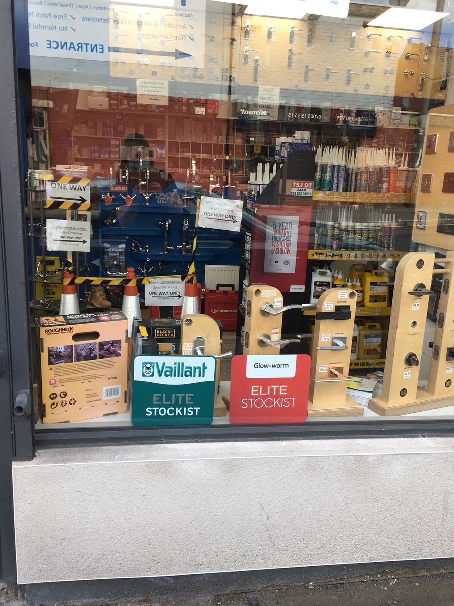 Anneka_VGUK's tweet photo. Congratulations to @GolitaSupplies for receiving Elite status for Glowworm and Vaillant as an Independent merchant stockist #signsup #Elite_Stockist  #Vaillant &amp; #Glowworm @vaillantuk @glow_wormclub @GlowwormDigital 🐰🐛 https://t.co/UOSjylXmhE
