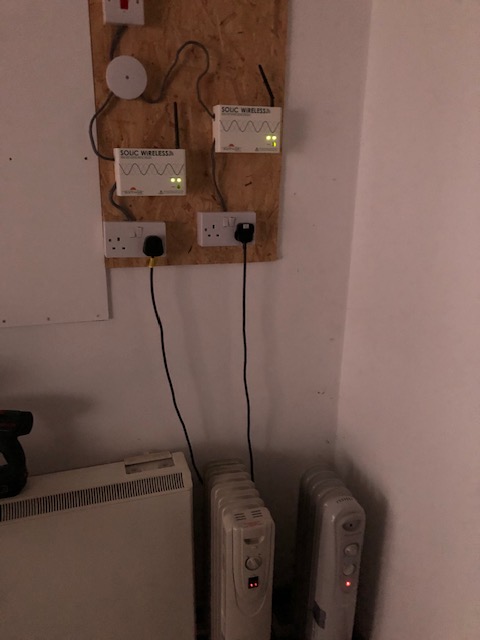 SOLiC Wireless Solar Immersion Controller, controlling to main units on different loads 20m away across a yard in the back of different building. 

#solarenergy #solarpower #solarpanels