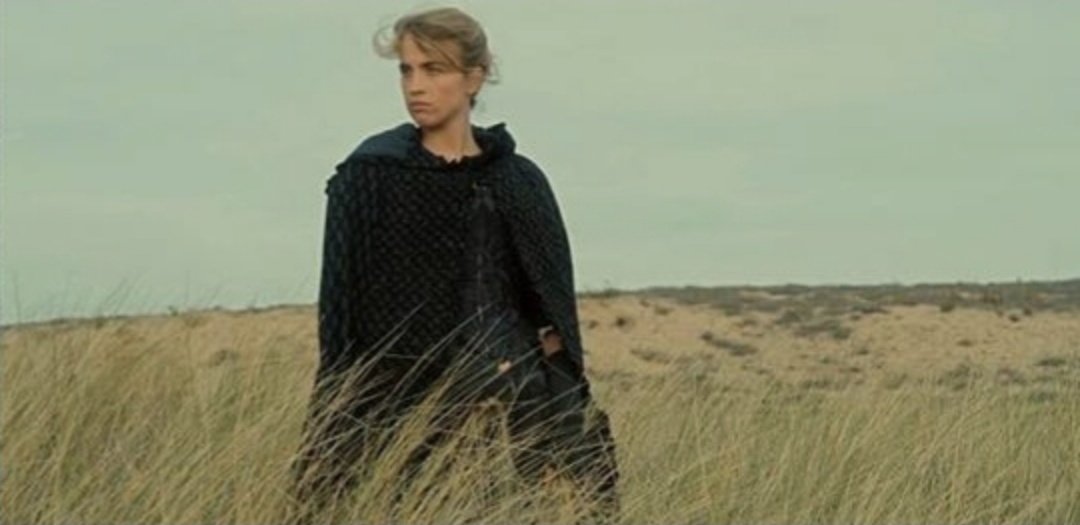 Iebonheurr's tweet photo. out in the fields cinematic parallels https://t.co/6PAuSDRvM1