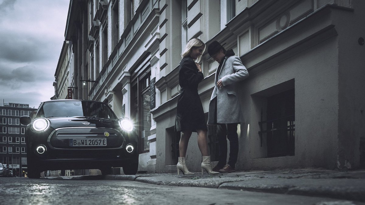 MINI's tweet image. Photographer Thomas Kakareko captures moments #ChargedWith Passion. #TheMINIThings #MINIElectric

[MINI Cooper SE: Energy consumption in kWh/100 km combined: 16.8 - 14.8, Fuel consumption in l/100 km combined: 0, CO2 emissions in g/km combined: 0.]