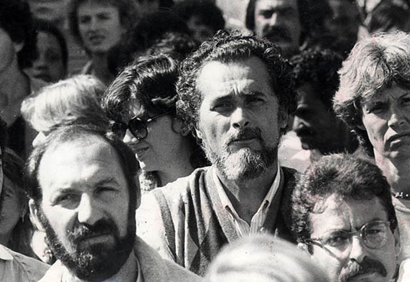 Unlike the bourgeois US leftist intellectuals who smeared him, José Genoino risked his life fighting fascism as as a communist guerilla fighter in Araguaia during the Brazilian military dictatorship, was arrested, tortured and went on to help found the PT party in 1979.