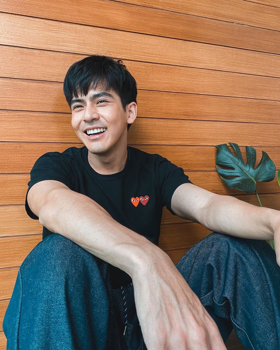 ToeyPongbot's tweet image. Day by day🌤 #toey_pongsakorn