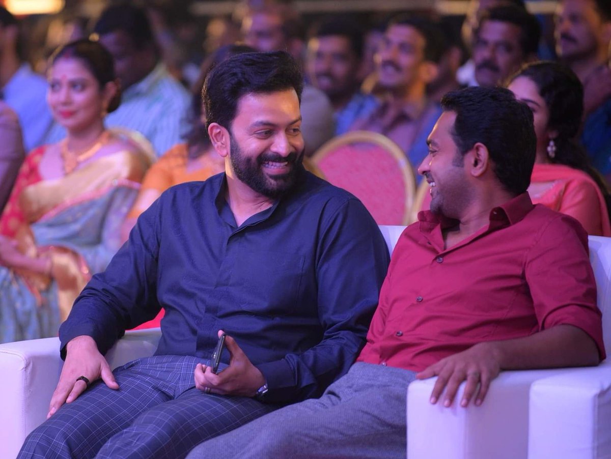 itsmeArjunRaj's tweet photo. #11GoldenYearsOfAsifAli
Last 5 mins
Max Retweet 😍
#Prithviraj #AsifAli https://t.co/O5y9nKrcRN