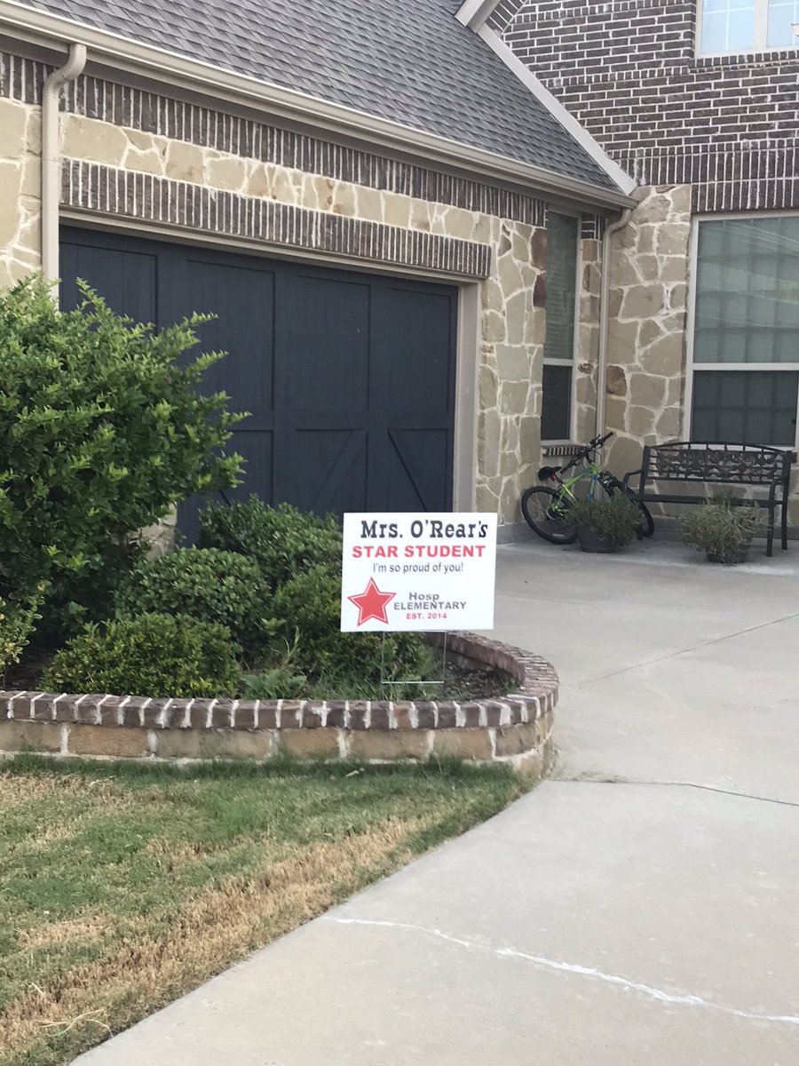 KerryRear's tweet photo. Iβm so excited for my βοΈ star student βοΈto wake up and see this!!! #hospelementary #Kindergarten #virtualacademy2020 https://t.co/9MQqxN2U31