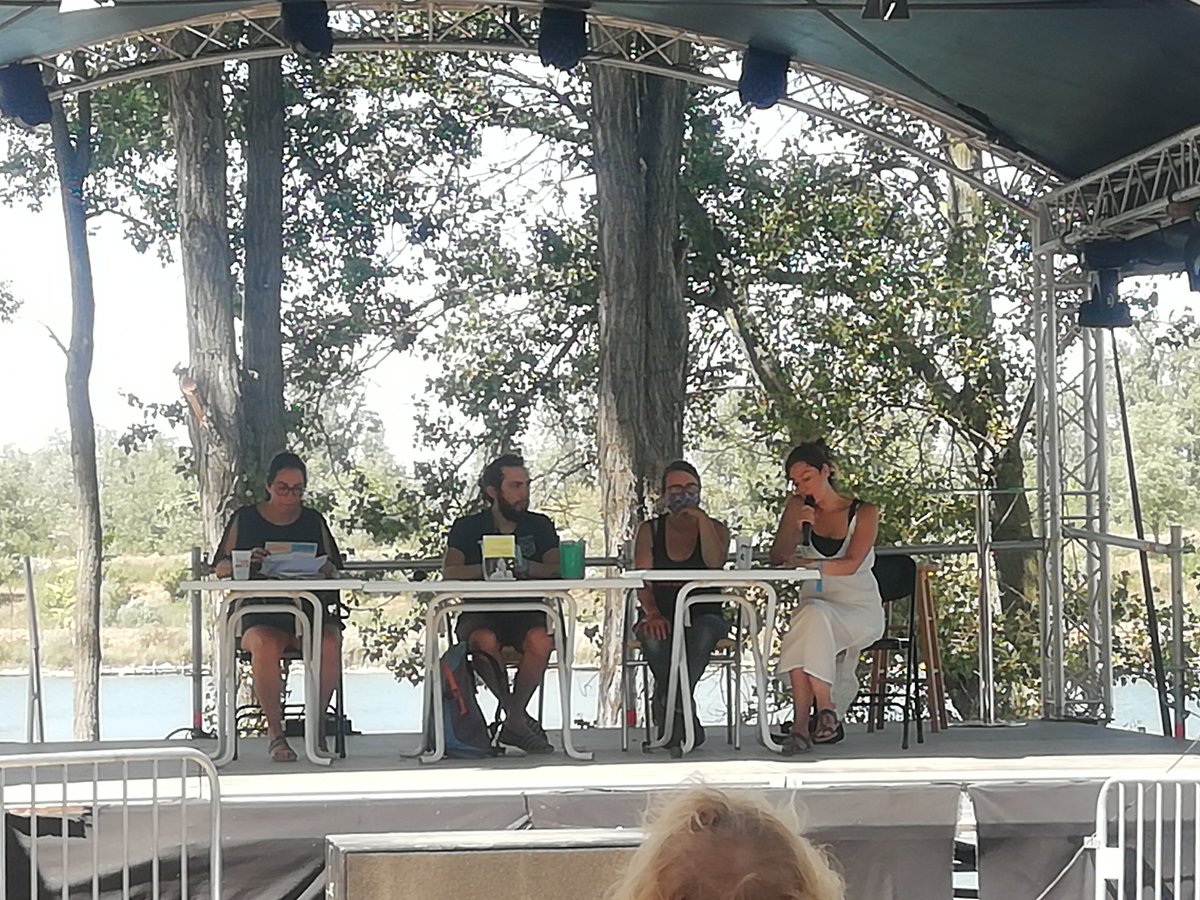 EgaliteFH_Fi's tweet photo. La conférence sur le droit à l'ivg commence par un #femmage à #GiseleHalimi
#AMFiS2020 https://t.co/ytCjlDrJTN