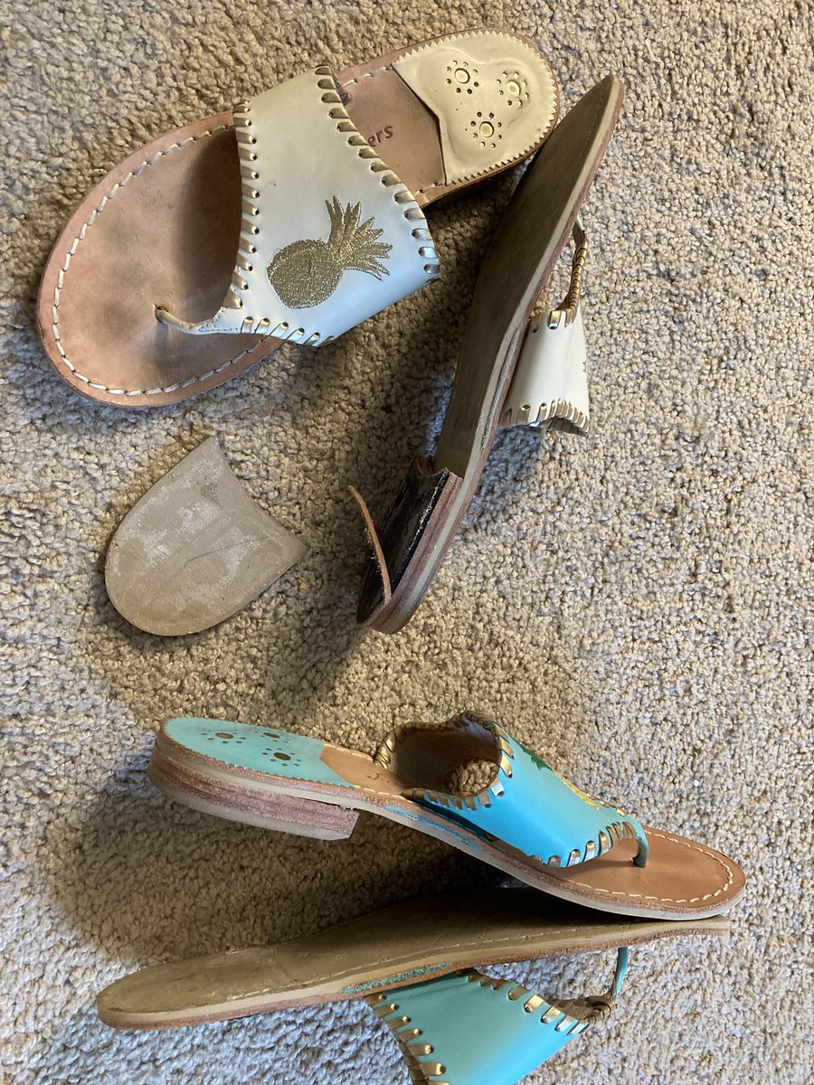 Second pair of <a href="/JackRogersUSA/">Jack Rogers</a> sandals that heel broke. I wore the aqua ones twice 🤦🏼‍♀️ #neverbuyingtheseagain