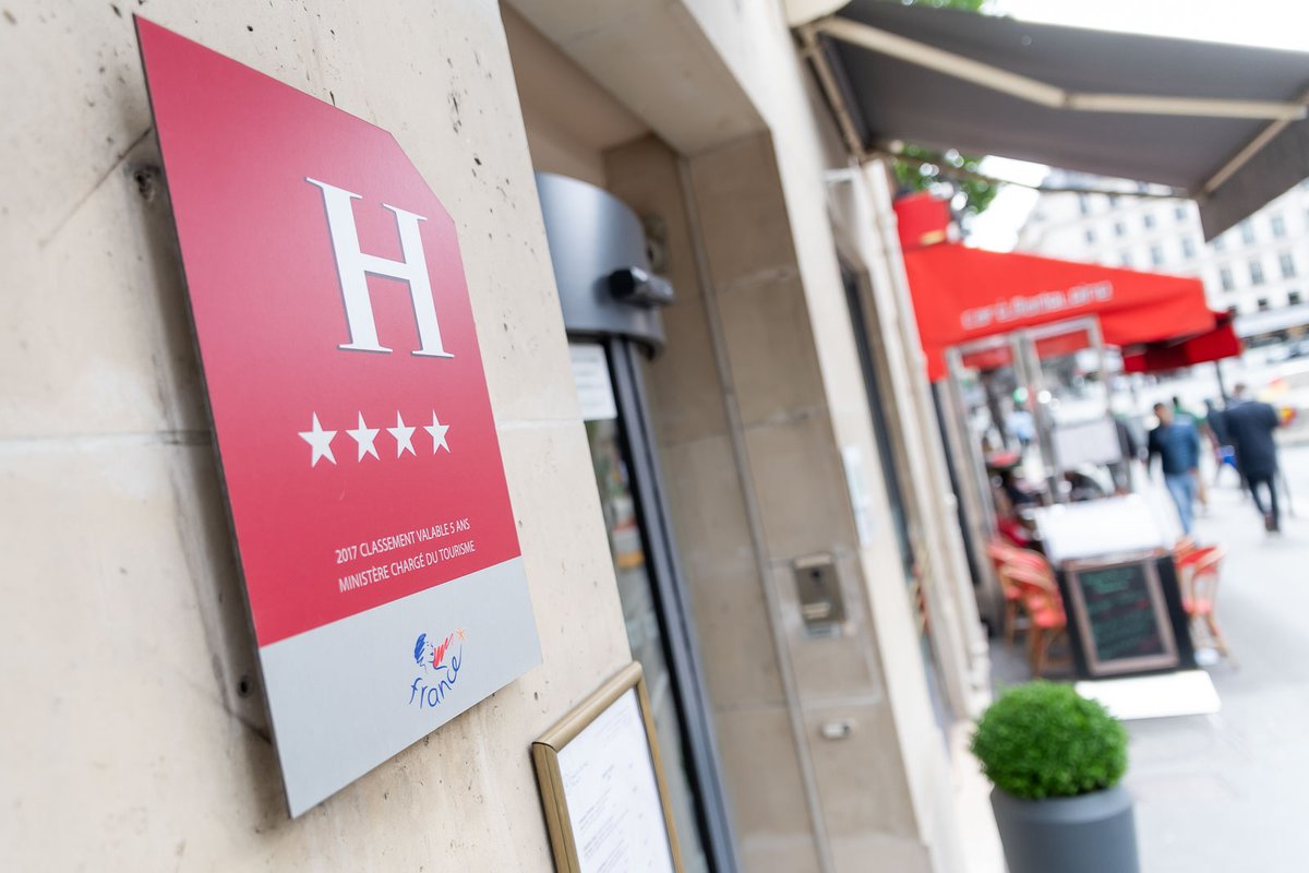 atout_france's tweet image. #classement des #hebergements : compte tenu du contexte actuel, @gouvernementFR a décidé de proroger, jusqu'au 1er mai 2021, la durée de validité des classements pour les hôtels, campings, résidences, parcs résidentiels, meublés et villages vacances
👉bit.ly/3glgMVo