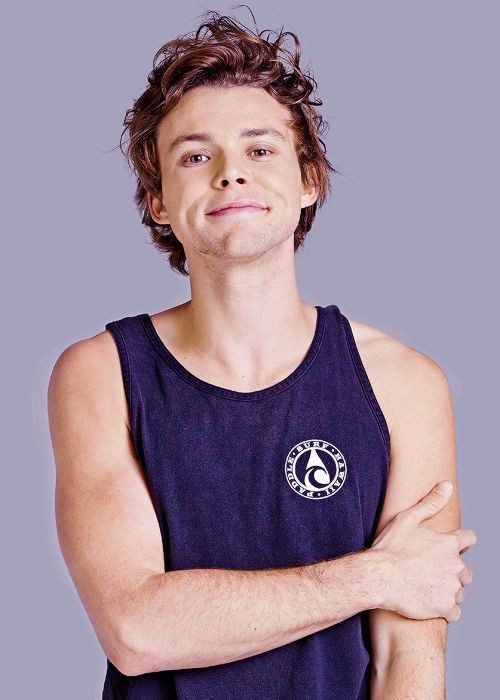 Ashton in a tanktopA thread