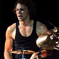 Ashton in a tanktopA thread