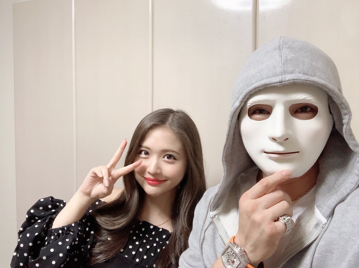 そういえばインスタではちょこちょこ登場しているラファエルさん！YouTubeたまーに出させて頂いてます☺️いつもありがとうございます！

私もYouTube始めたばっかだけど、見てくれた知人達からはよくグラビアでのイメージが崩壊したと連絡がきます😇
https://t.co/DsGF510CuX
みんな見てくれてる？💖 https://t.co/FqCumIyiIo