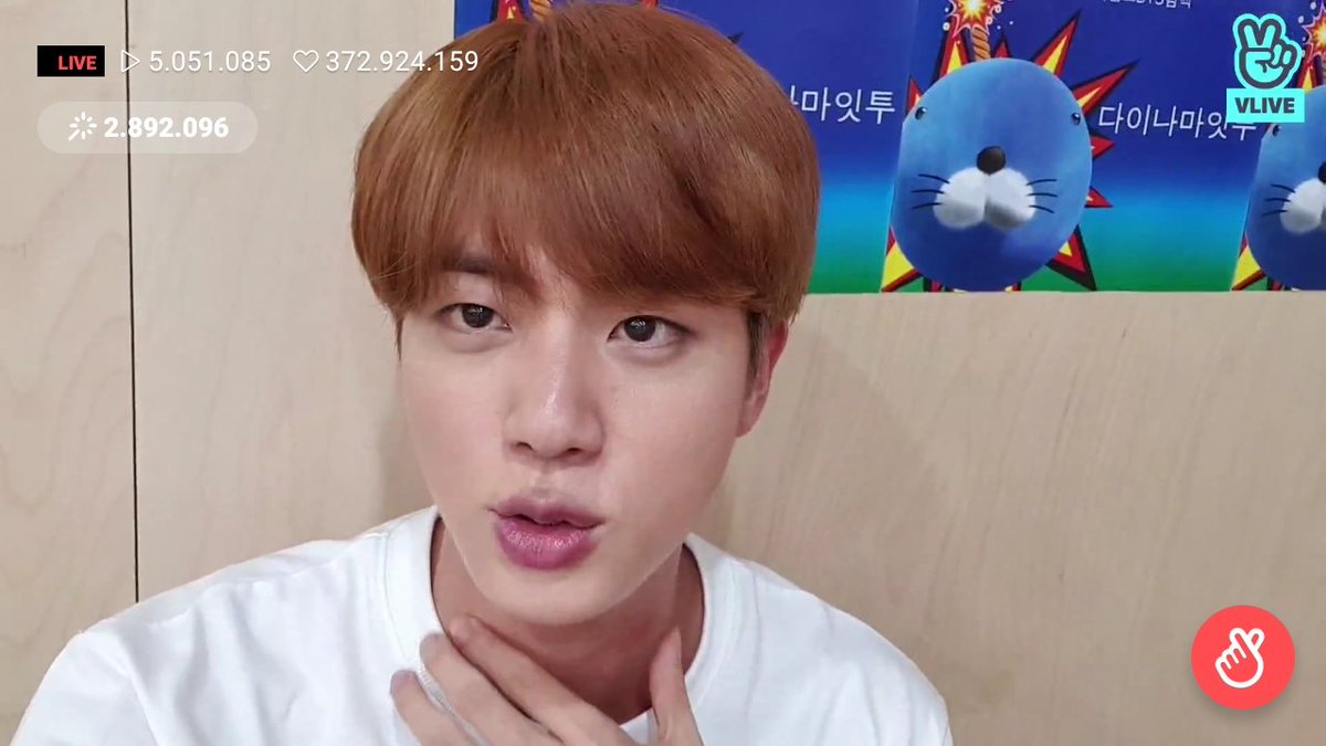 KingSeokjinBr's tweet image. #Jintrends

&quot;Seokjin&quot; nos trendings brasileiros.
Por gentileza, vamos dar muito amor ao nosso Lunar Boy.

#SEOKJIN #JIN #진 #방탄소년단진 #방탄진 #BTS진 #BTSJIN #BTS #석진 #김석진 @BTS_twt #방탄소년단 #Mtvhottest BTS 

#BTS_Dynamite