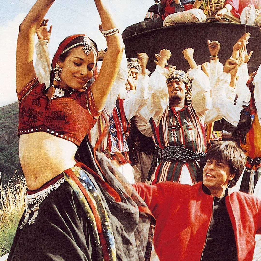 ArbazKh35393012's tweet photo. 22 YEARS OF ❤DIL SE , #congratulations
#ShahRukhKhan
#Romance_king
#ARBAZKHAN_SRK
DIL HAI TO PHIR _DARD HOGA DARD HAI TO _DIL BHI HOGA MAUSAM GUZARTE HAI REHTE HAIN
@iamsrk @gaurikhan @MalegaonFc @SRKUniverse @RedChilliesEnt https://t.co/PqNqXTIbv4