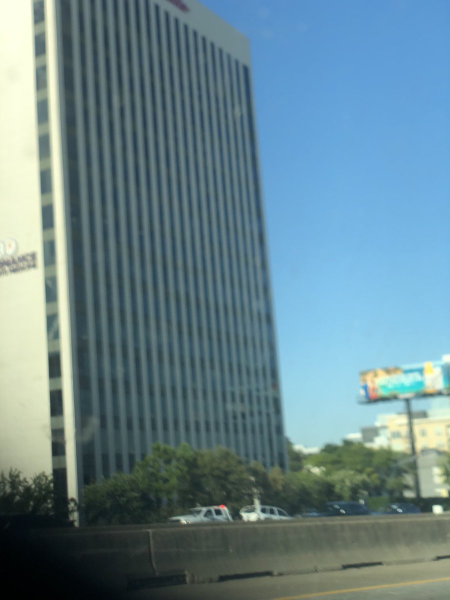 RachnaDar's tweet photo. We are on drive and see beautiful buildings in down town.  #PicOfTheDay   #fridaymorning   #FridayFeeling   #FridayFunDay   #FridayThoughts   #bigbuildings https://t.co/O4MuMCGRKu