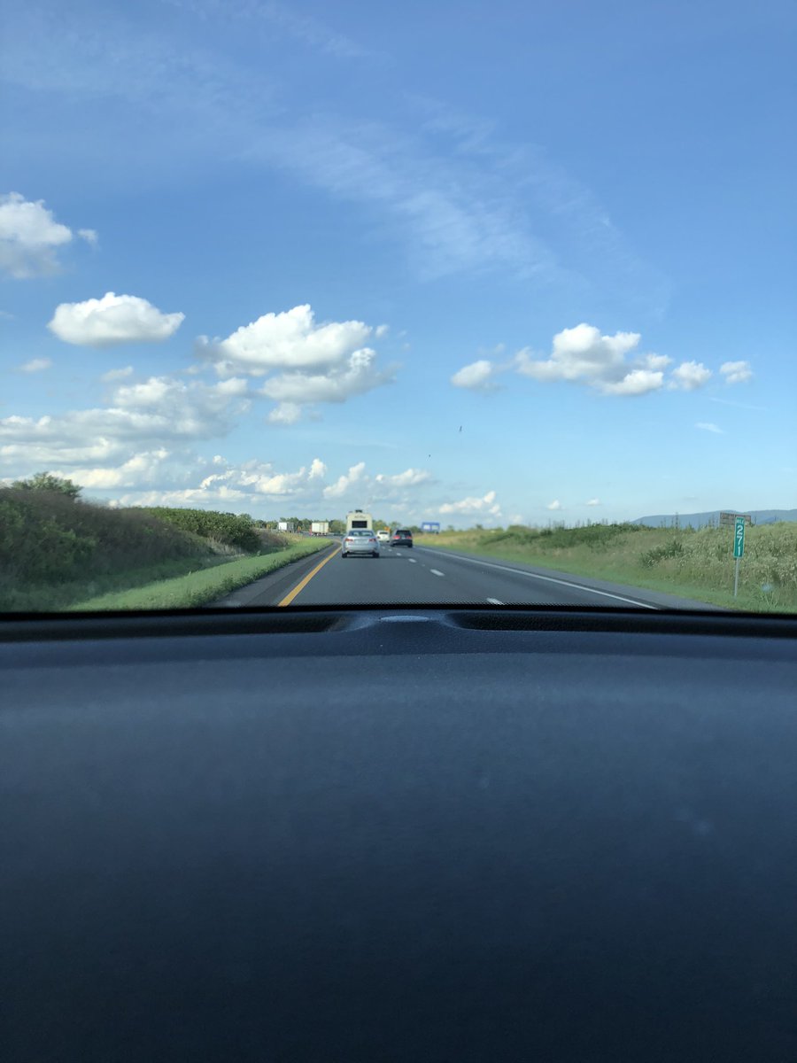 IsBecca's tweet photo. ‘@sgntias, Lyric and I celebrated #NationalRadioDay yesterday by packing up our cars and driving across 5 states on our way to our new markets in NY. #radiowife #radiolife #iheartlife https://t.co/pEWFMutzPy