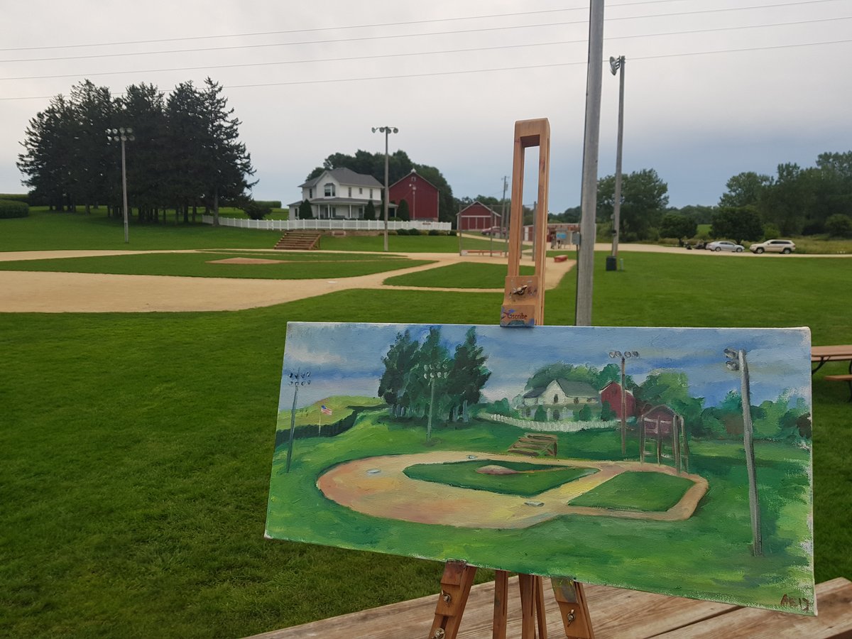 190821Minneapolis to DyersvilleLater than expected I got back on the road to  @fodmoviesite to do some more painting while in this special part of the country. Arrived in time to play some ball, paint and watch the sunset.  @DwierBrown  @gazettedotcom #DiamondsOnCanvas  #AndyBrown