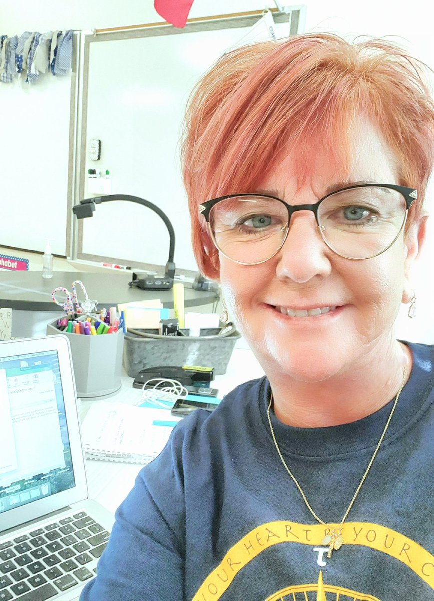 lascolinascfb's tweet photo. First day of school teaching virtually!!! Excited to see what the year brings!! #polserproud #polserstem #bestjobever https://t.co/C7Cbvt3tem