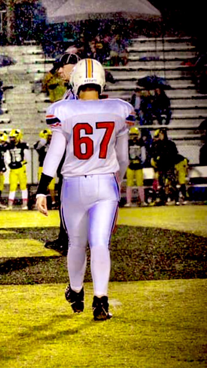 Game day ready can’t wait #weready #67 <a href="/PlayBookAthlete/">PLAYBOOK ATHLETE</a> <a href="/LongSnappingLS/">Long Snapping Lifestyle</a> <a href="/DCCOUGARS/">Dickson County High School Athletics</a>