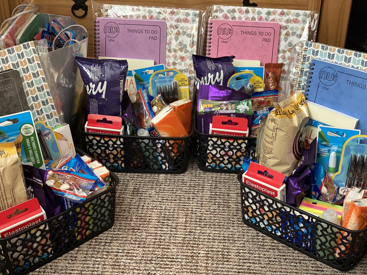 ea_science's tweet image. We have five new members of staff starting in the science department - so as a big welcome to science, we have prepared a welcome basket for our science teachers and a goody bag for our ITT student teacher. We look forward to them joining the EA team! #eascience @elizabethanac