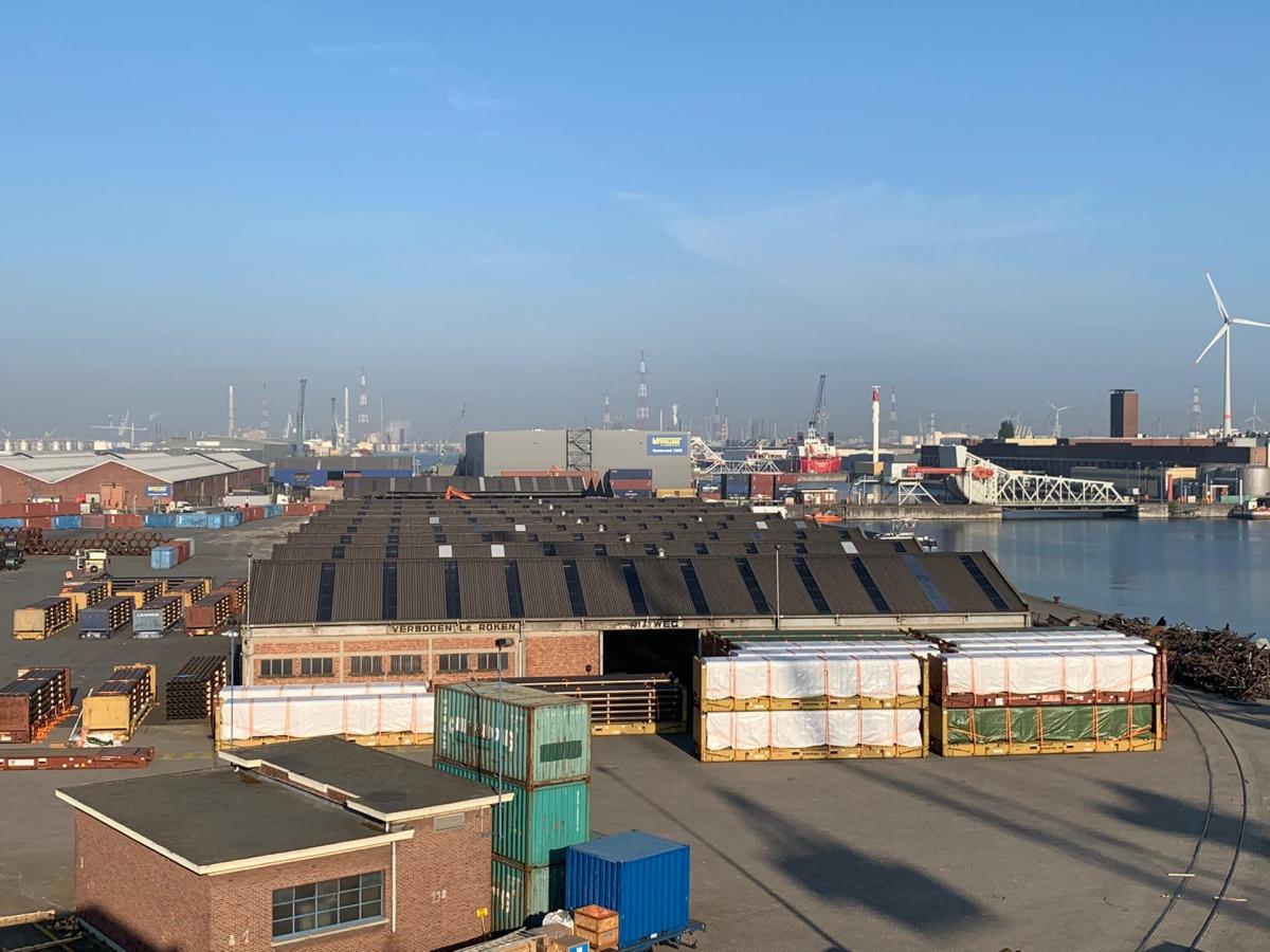 belgian_of's tweet photo. New storage capacity for dry bulk
Is building new dry bulk facilities for the storage of ammonium sulphate at quay 131-133. Veemnatie nv is a joint venture between 5th Havendok and C. Steinweg Belgium nv. They join forces to build warehouses for the Dutch chemical company Fibrant https://t.co/2ggDC8dZbg