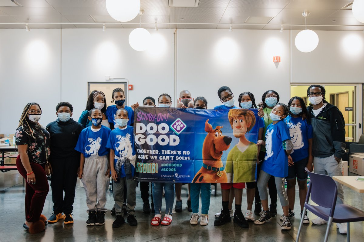 brkthru's tweet photo. @ScoobyDoo, in partnership with @generationOn and @PointsofLight, provided a grant to equip youth to create meaningful change in our community. This week, students assembled grocery packages and delivered them to family members and neighbors. Thanks, Scooby Doo! #DooGood https://t.co/0HLx2YFcsz
