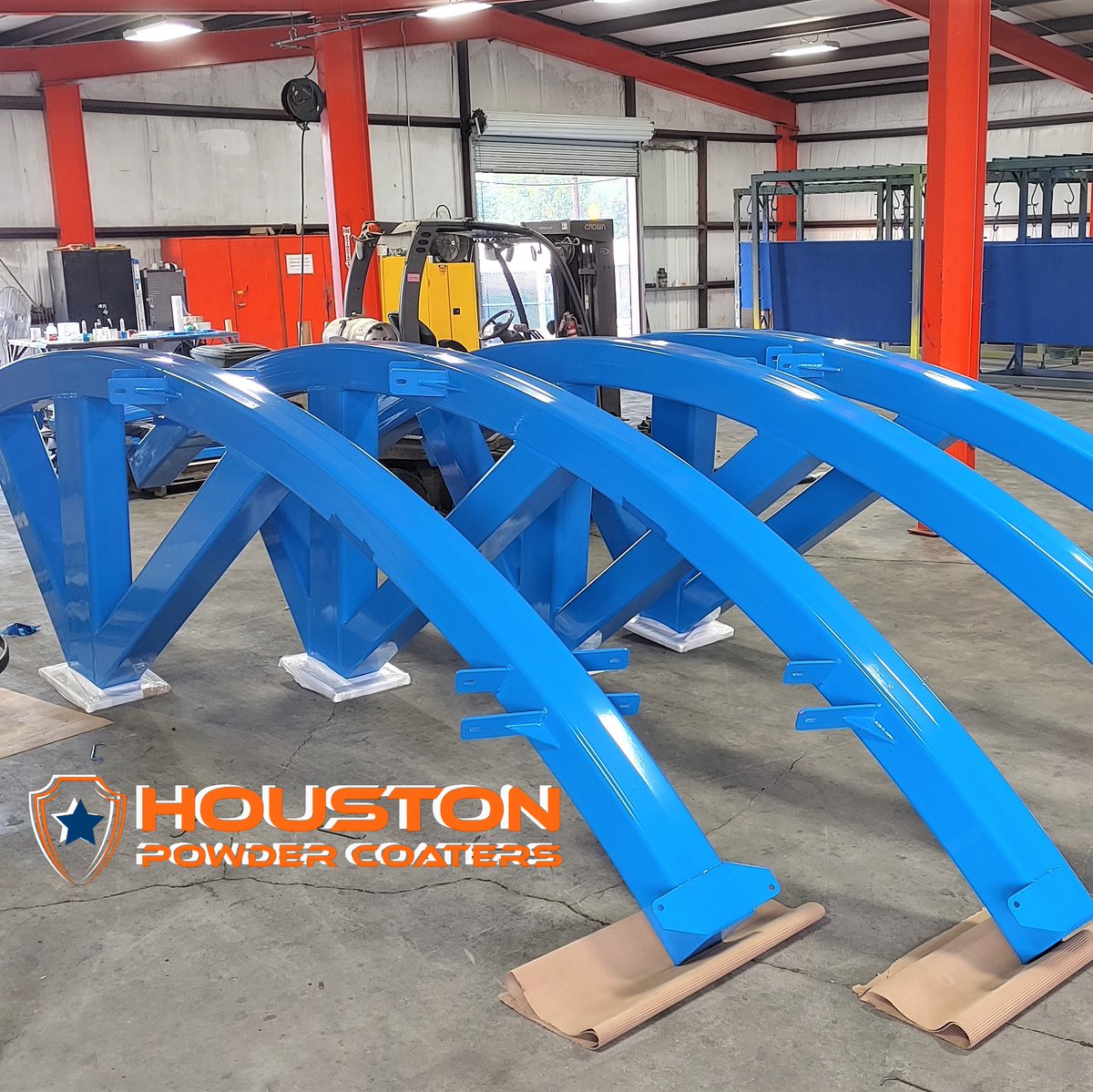 HoustonCoaters's tweet photo. Whether for an eating area at the zoo or online pick-up areas for Walmart (picture), attractive shade shelters allow for creativity in a world of straight lines &amp; squares.  

#HoustonPowderCoaters #HoustonPowderCoating #PowderCoatingHouston #Awnings #Awning #ArchitecturalCoatings https://t.co/EPQ1xncnU4
