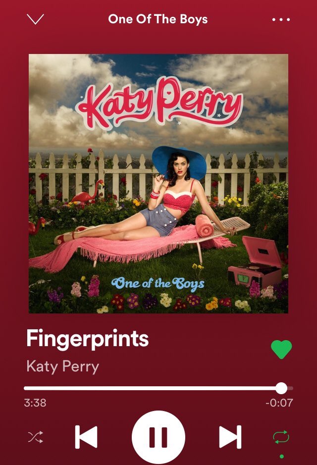 One of The BoysFINGERPRINTS: “I’m leaving my fingerprints in the end”This last line from Katy’s debut album is her predebut self manifesting that she will leave a mark in the music industry & the world. She believed that she’ll become a successful popstar in the end & she did.