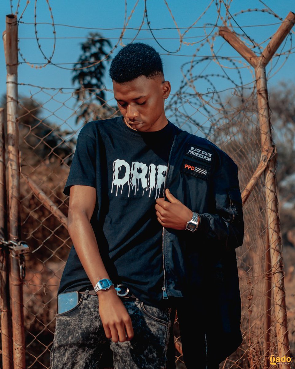 NEW VISUALS After getting much heat from fans from its #MadeOnMonday premiere, @inKid_toast has released the official visuals to his new single 'Drip' featuring @panashafrica artist @xkeshofficial. bit.ly/2E4Bwnv #mdub2six5