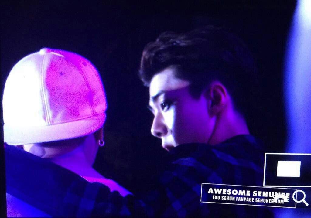 jackson and sehun getting wild together at the mama