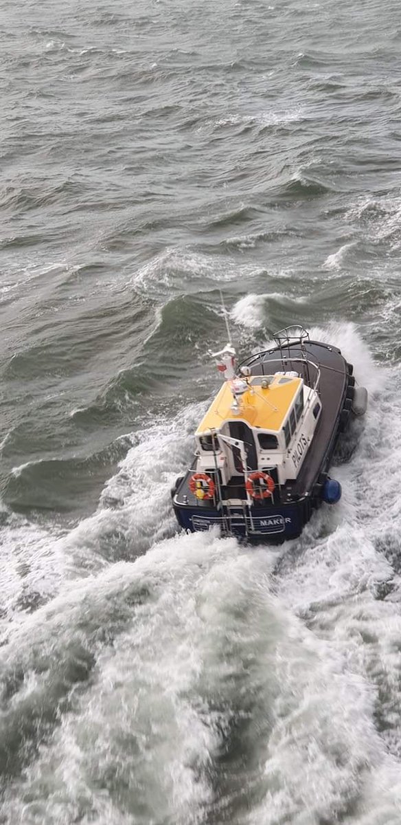 PlymCatte's tweet photo. Plymouth Pilots and towage assets providing a skilled, vital service this morning, ensuring the safe arrival and departure of Amorique in unseasonal weather conditions. 💨 🌧 #StormEllen https://t.co/AWgHCfYf4i