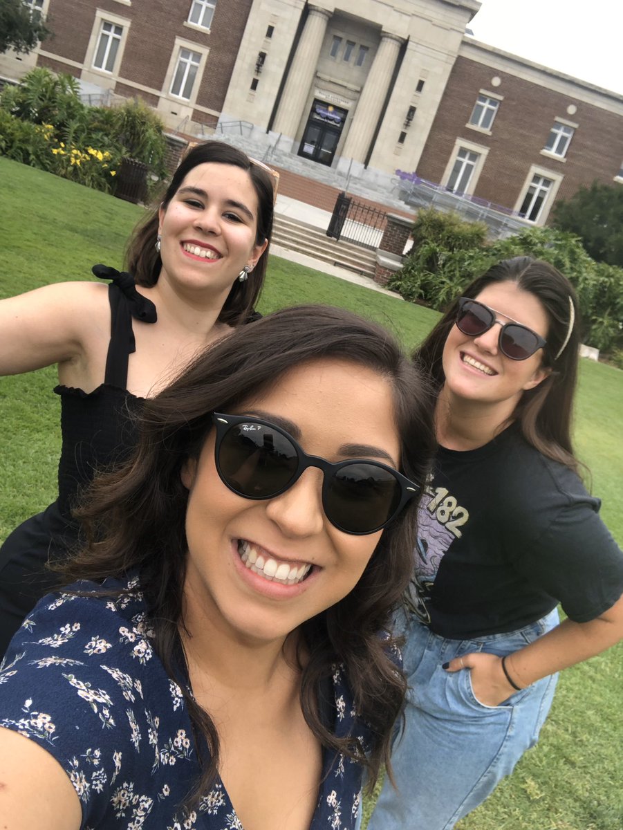 bonesforeverr's tweet photo. Also I’m having a hella reminisce day and oh to be back in LA with @Moniquey22 and  @InspiredbyEmily ❤️ https://t.co/4LRtrgqFU1