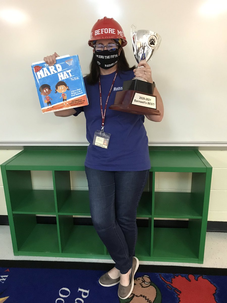 MsBlackELA's tweet photo. One of our Barnwell TAG teachers was recognized and received the Hard Hat award for living out our school’s motto, We Before Me! Barnwell, Ms. Black, and all our TAG students are so lucky to have Ms. Beckles here! #DiscoverFultonTAG, #teamework @TheBarnwellBeat @becklestag https://t.co/RlJ9zMgL56