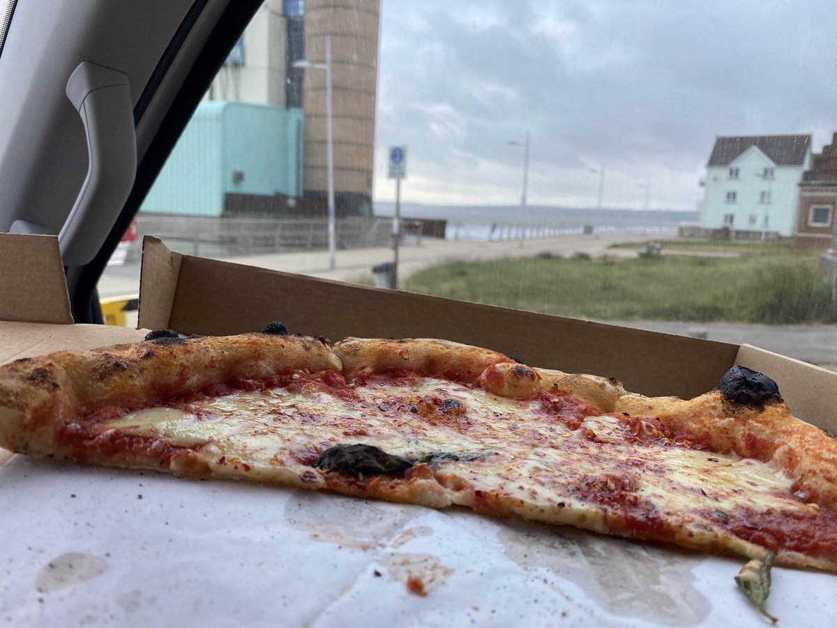 Richard94845587's tweet photo. @the_pizzaboyz Wow best pizza in Swansea https://t.co/YFBy4RRueO