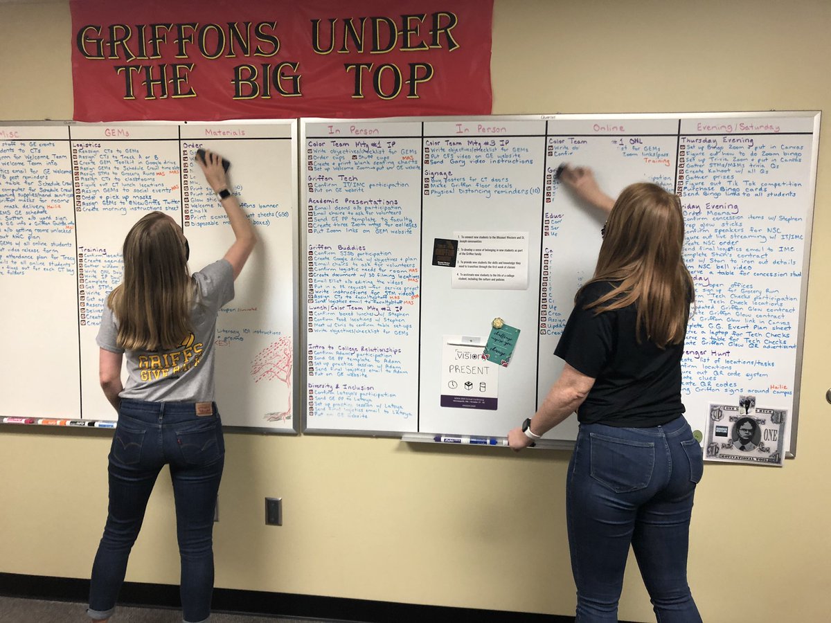 NewGriffs's tweet image. Team M&amp;amp;MS just erased the #GriffonEdge2020 planning boards...thanks for the great memories, Class of 2024! 🤗🖤💛

#NewGriffs #GriffonFamily #ClassOfService #College #FirstYearExperience