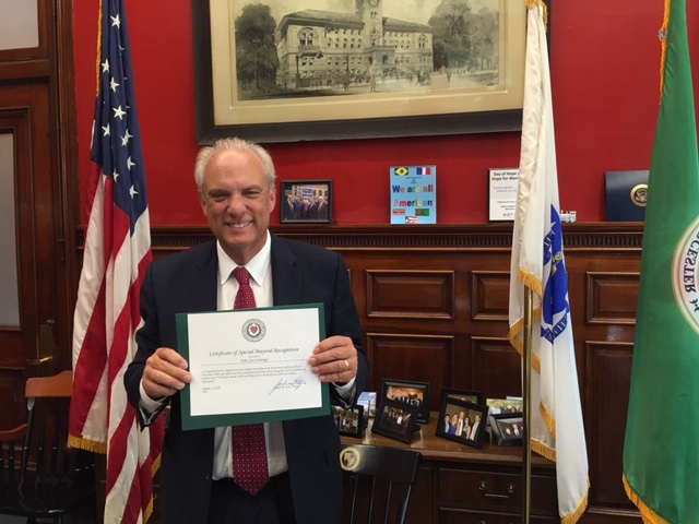 <a href="/MayorPetty/">Leah Petty-mayor</a> signs certificates of recognition for nearly 60 Worcester high school students who spent the summer assembling over 750,000 face shields as paid interns for 
<a href="/brownmedinc/">Brownmed</a> to help fight the spread of COVID. <a href="/worcesterpublic/">Worcester Public Schools</a> #DrewWeymouth