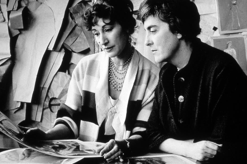 Had a blast <a href="/CriticalCostume/">Critical Costume</a> Costume Agency 2020 today. Fascinating working group on  costuming ‘othered’ bodies and then a very fruitful discussion about historicism and materiality in the mid 20th century after my paper. Just wish we could have talked for longer and in person!