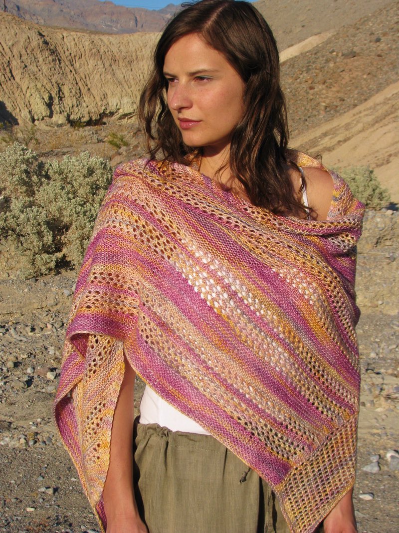 ilga_leja's tweet photo. Pattern of the day: Desert Blossom. One of the four patterns in the Desert Series, available for $19.95 CAD: https://t.co/jFcDLWePse #desertblossomshawl #sunburntshawl #ilgaleja #desertcanyonshawl #sandandstoneshell #laceknitting #desertseries #summerknitting #shawlknitting https://t.co/Hj5irzHeyr