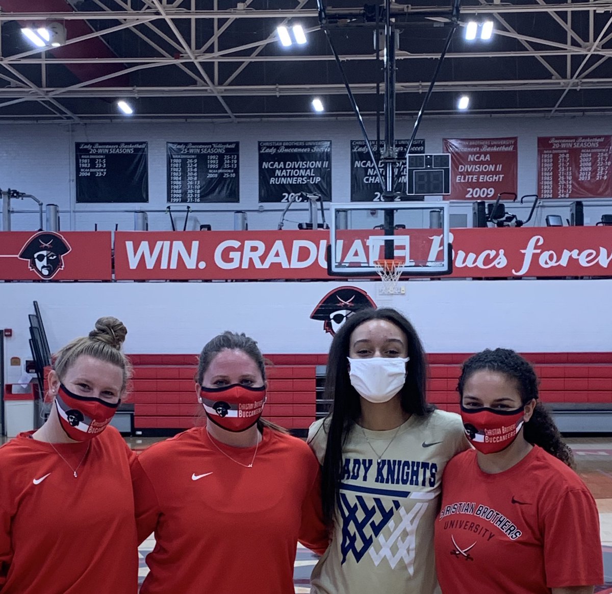 thank you @cbubucswbb for having me today !!! <a href="/tay_buie/">Taylor Buie</a> @CoachCarmackCBU