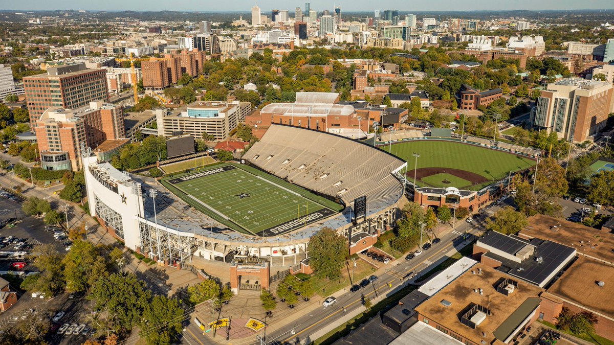 A career update......👇🏽

Today marks my last day with <a href="/DukeATHLETICS/">Duke Athletics</a>, as I’ll be transitioning to Nashville to become the Associate Dir. of Communications for <a href="/VandyBoys/">Vanderbilt Baseball</a> and <a href="/VandyFootball/">Vanderbilt Football</a>. 

Excited for a new opportunity and to continue my journey! ⚓️⬇️
