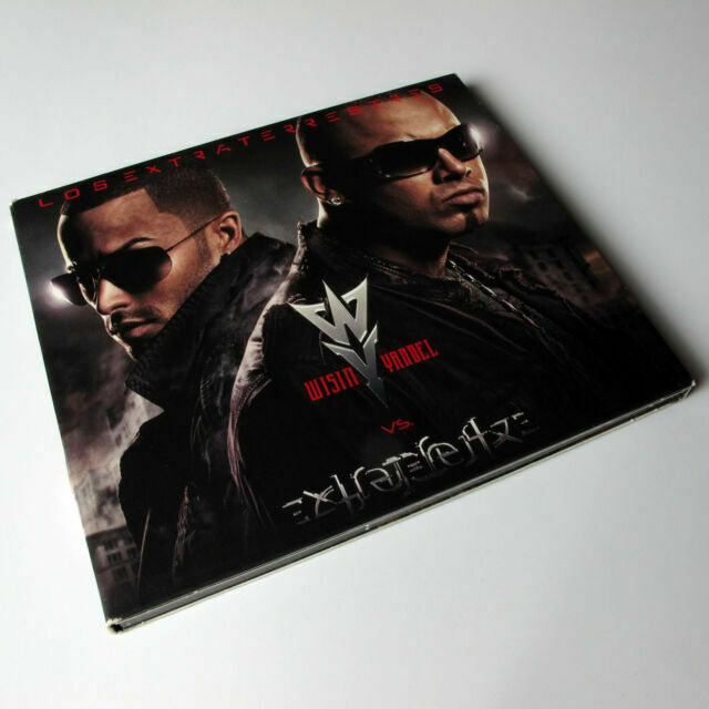 Ponte este álbum frente con el de Maluma y creo que lo acaba solo con una canción 🤡