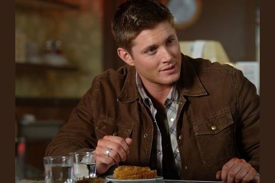 CupOfJPadalecki's tweet photo. 9. Choose one male character. https://t.co/JAIHYlrk84