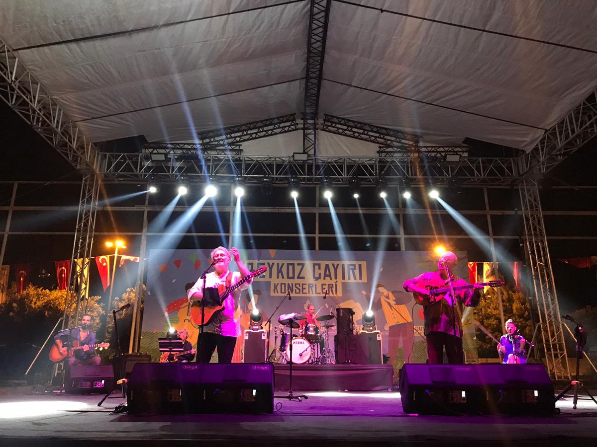 Bu akşam Beykoz Çayırı’nda <a href="/ibb_kultur/">İBB Kültür</a> Organizasyonu ile çok keyifli bir konser geçirdik. Emeği geçen herkese çok teşekkür ederiz 🌸✌🏻