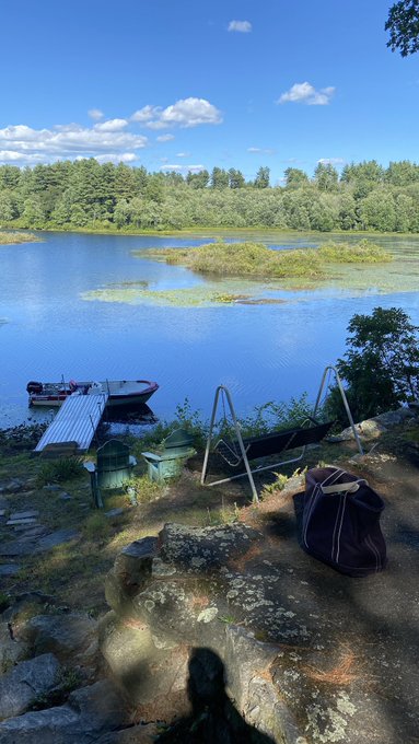 2 pic. So we’re moving out here when our lease is up https://t.co/eACnX4T8cg