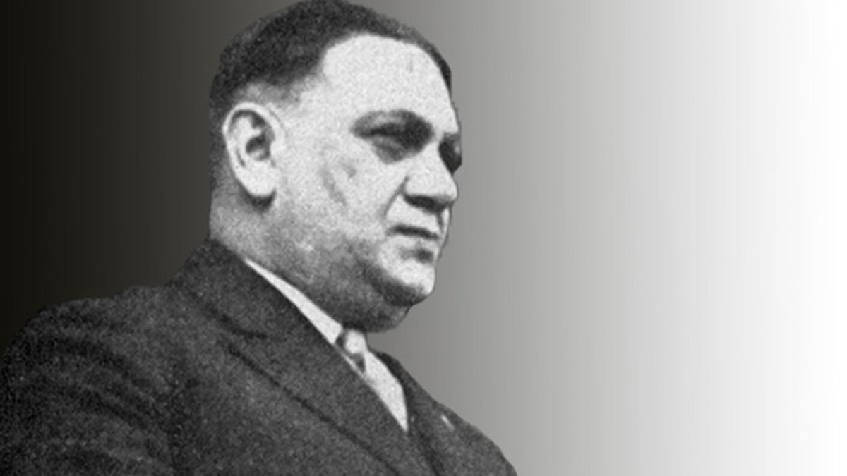 However, the advent of Nazism destroyed the club’s development. Club president Kurt Landauer was arrested and deported for being a Jew. Bayern were labelled as the Jewish club. Their local rivals 1860 München gained more popularity and Bayern had become the 2nd club of the city.
