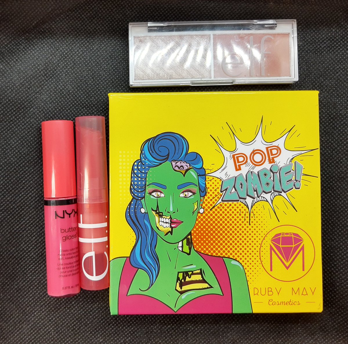 leahmac040602's tweet photo. MOTD: 
Clinging to summer and putting bright colours on my eyes. Won't be long and we'll be shoveling the snow! 
@rubymaycosmetics Pop Zombie Palette, @elfcosmetics Bite Size Cheek Duo in Lychee, Sheer Stick in Grapefruit, @nyxcosmetics_canada
Butter Gloss in Cupcake

#motd #fotd https://t.co/lC8CHsV0yA