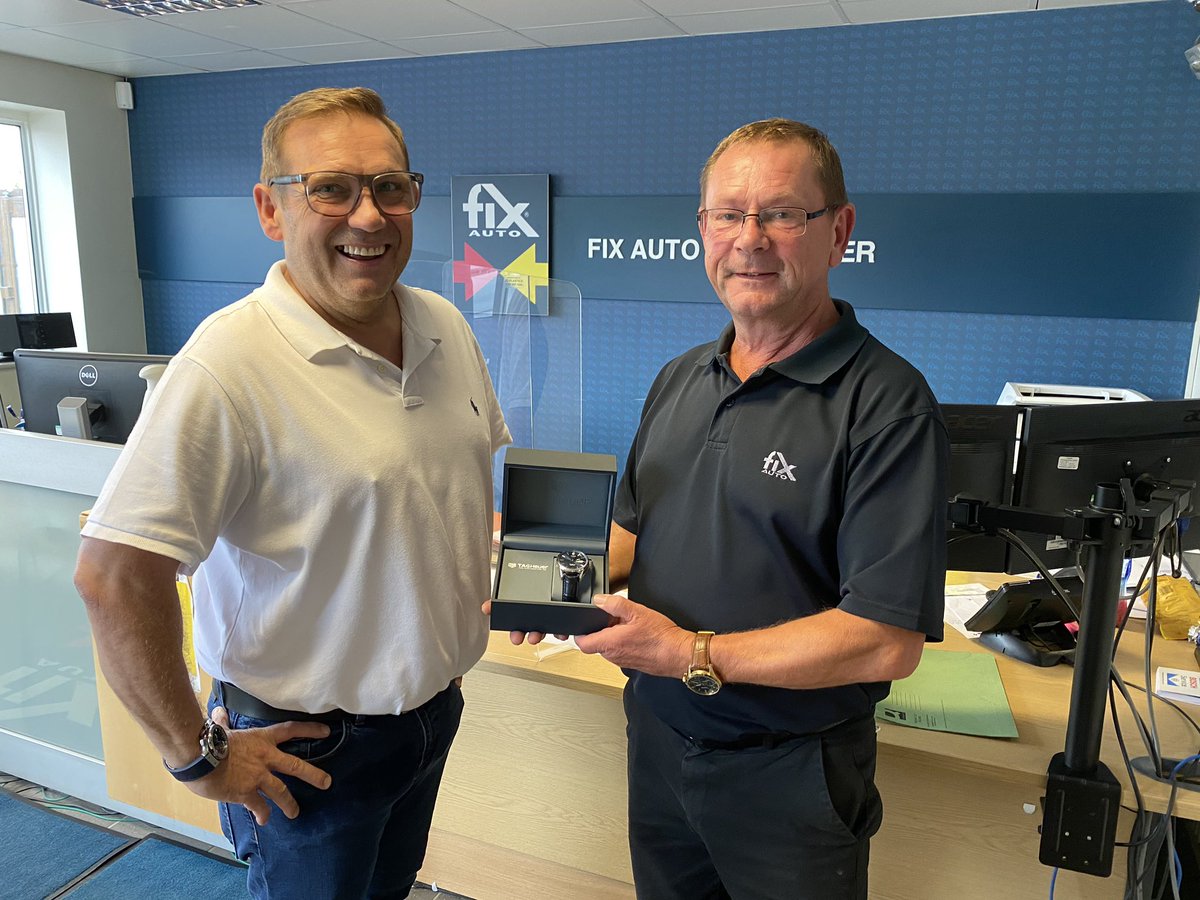 4ElmsGroup's tweet photo. Ian Perkins celebrates 40 years! 🎉
Ian started working at the petrol forecourt straight from school in 1980. He’s had many jobs since &amp; is now in charge of production &amp; estimating at our Fix Auto Rochester branch. Congratulations Ian, thank you for your hard work over the years! https://t.co/O6krmRKiuS