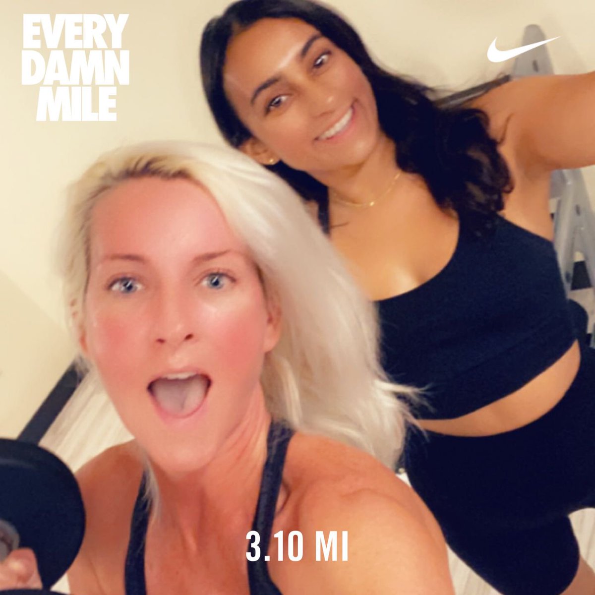 CJSimpson_'s tweet photo. You know they are your real friend if they agree to workout with you at 5am central time. lol—>Ran 3.10 miles with Nike⁠ Run Club #justdoit #biotropics #friendswhoworkouttogether #nike #minneapolis #layover #FAlife #grinding #worklife #friends https://t.co/c0L8dQS1tj